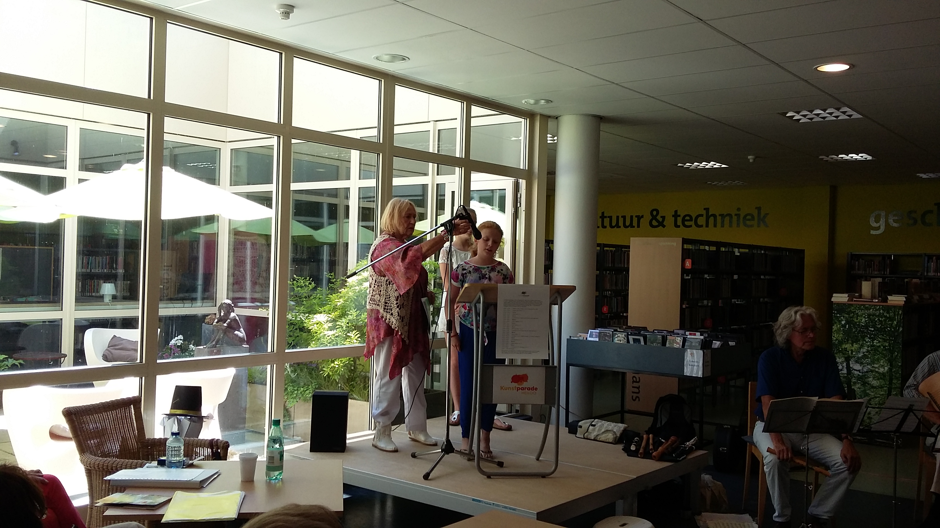 Gedichten tijdens de kunstparade Heiloo