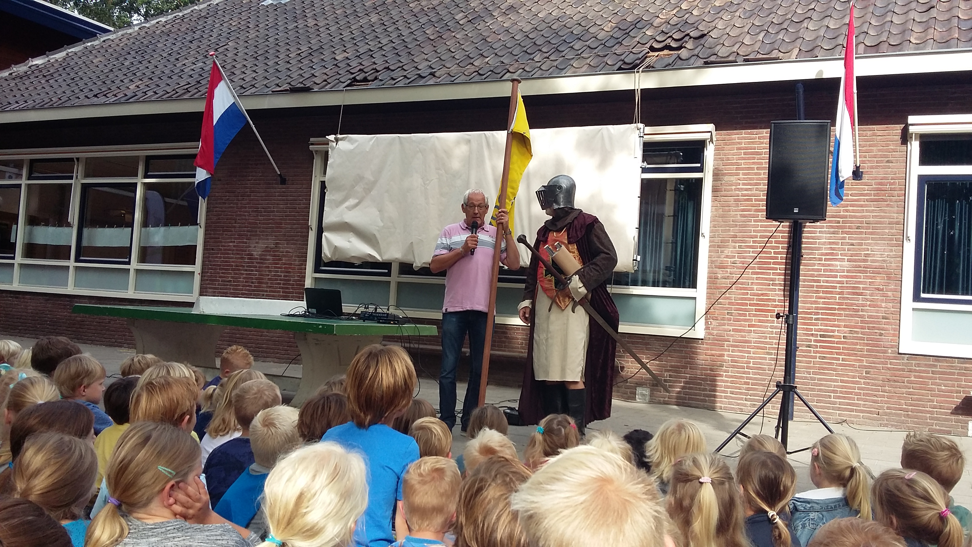 RIdder Radboud opent jubileumjaar